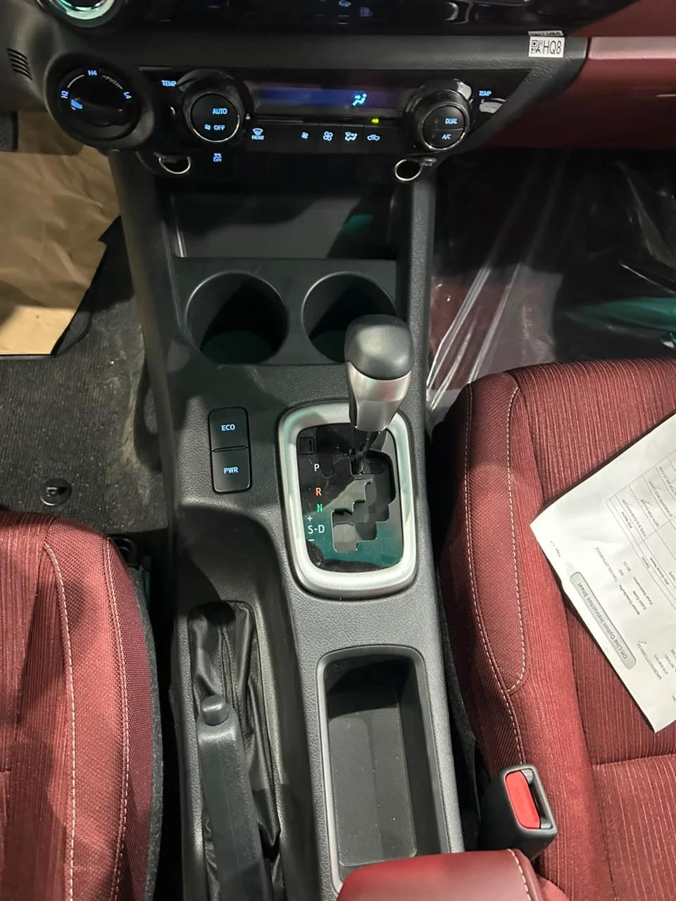 interior frontLeft