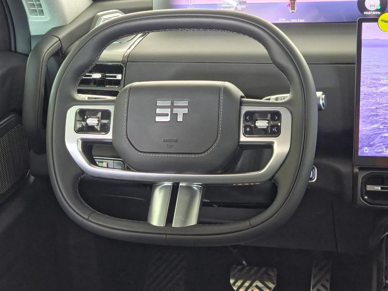 interior image_1