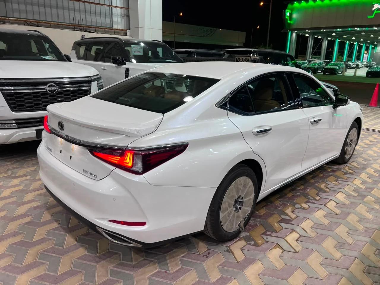 exterior rearLeft