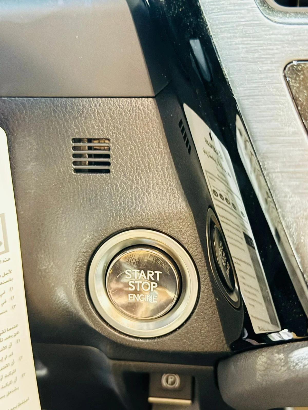 interior frontLeft