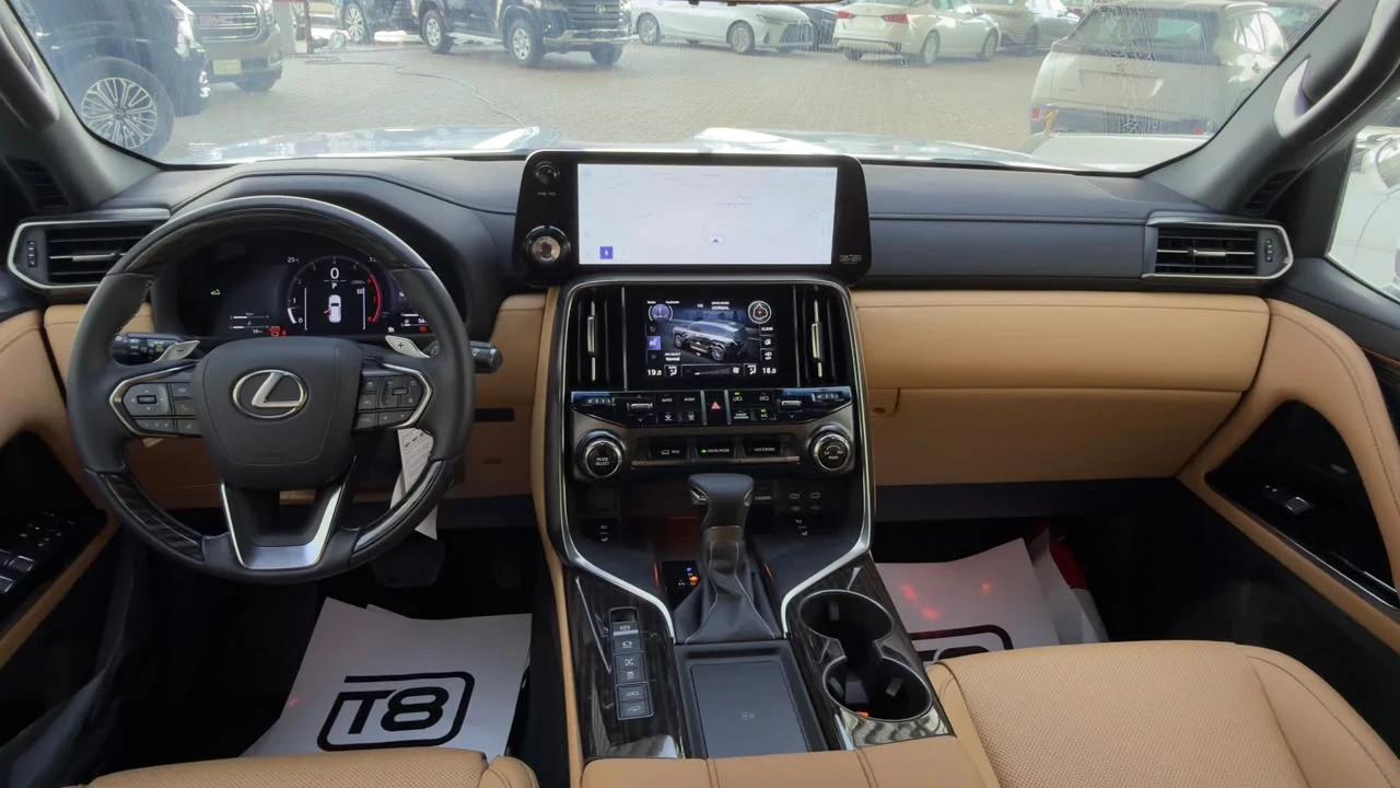 interior image_0