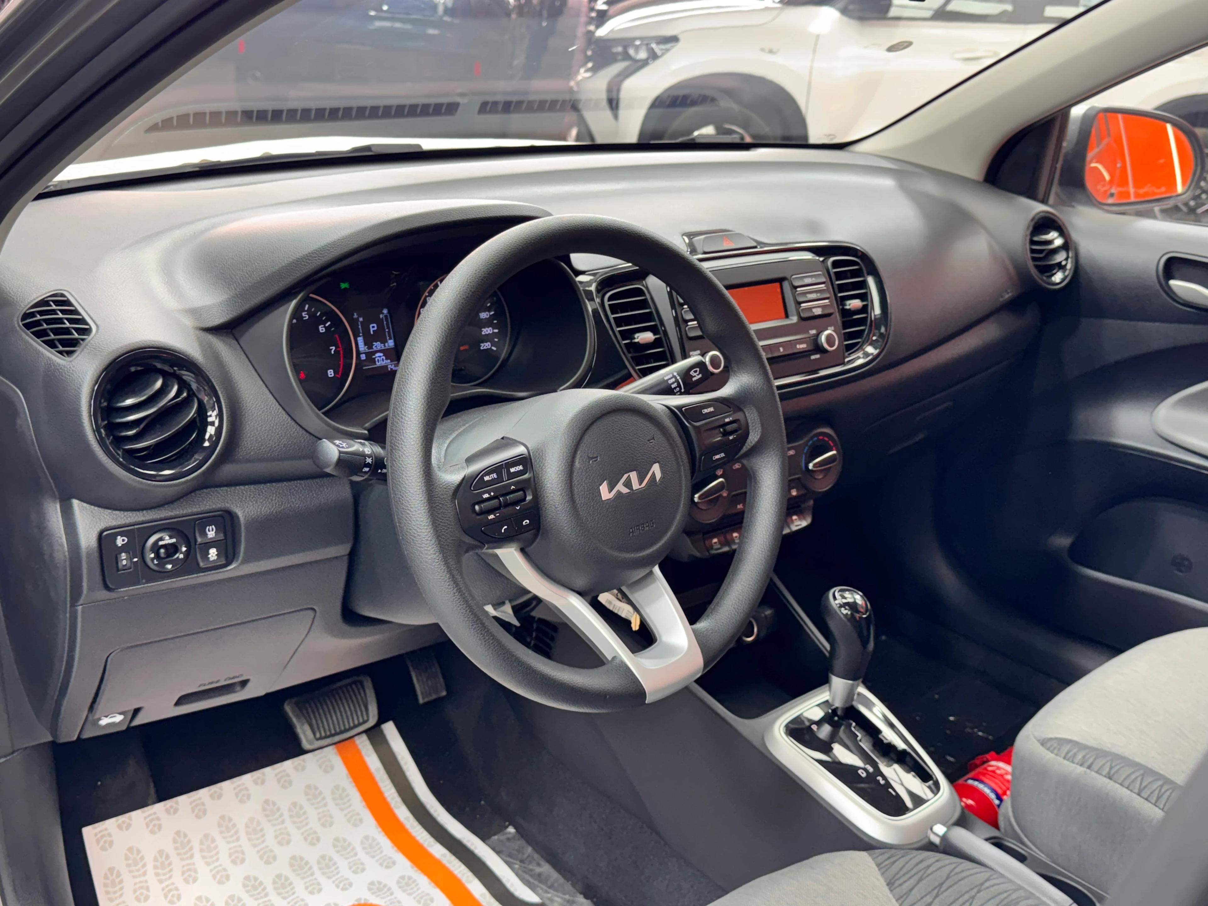 interior frontRight