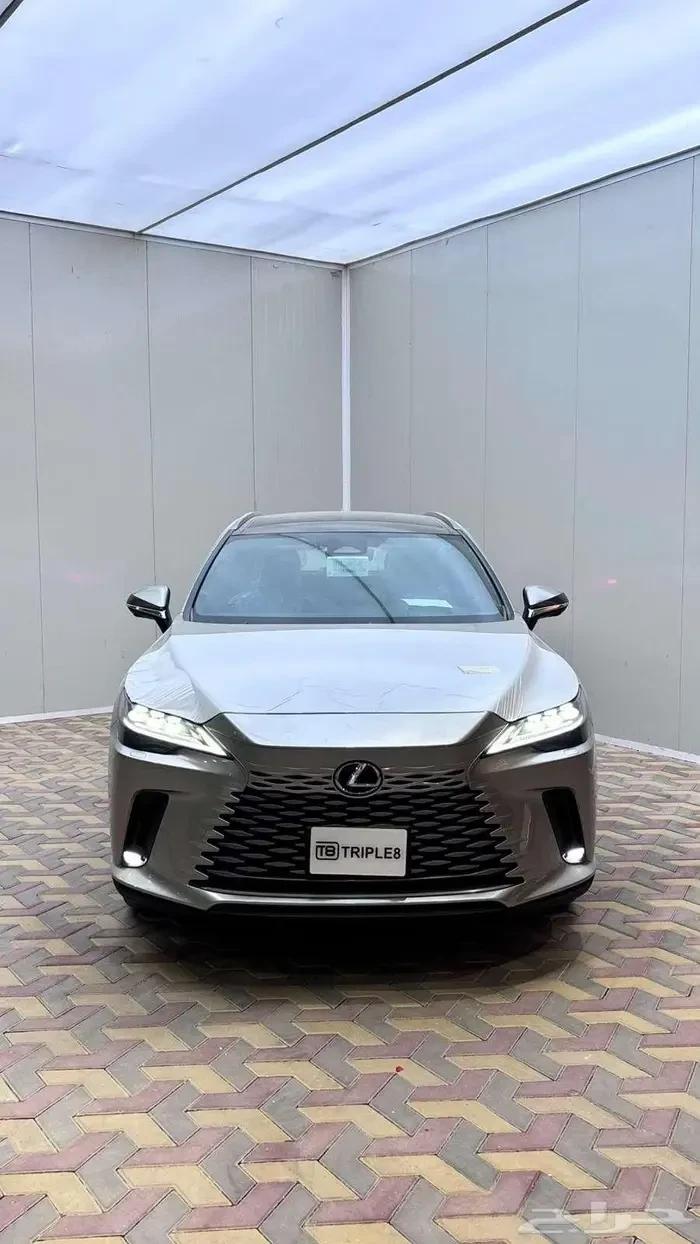 exterior frontLeft