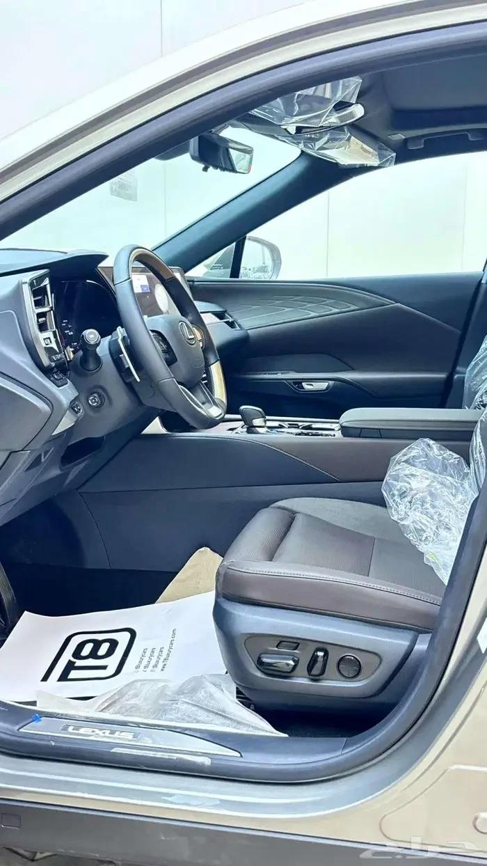 interior frontRight