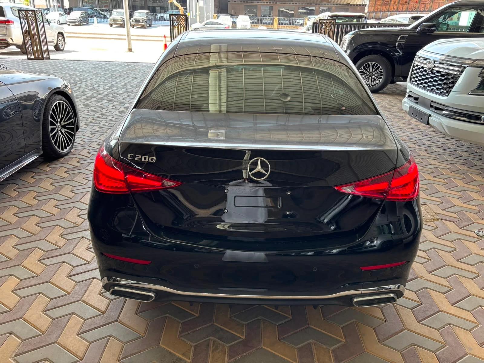 exterior rearLeft