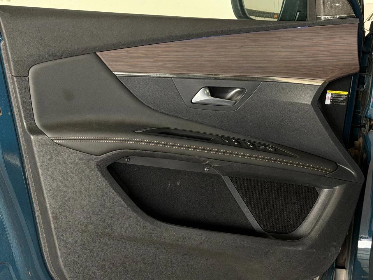 interior image_1