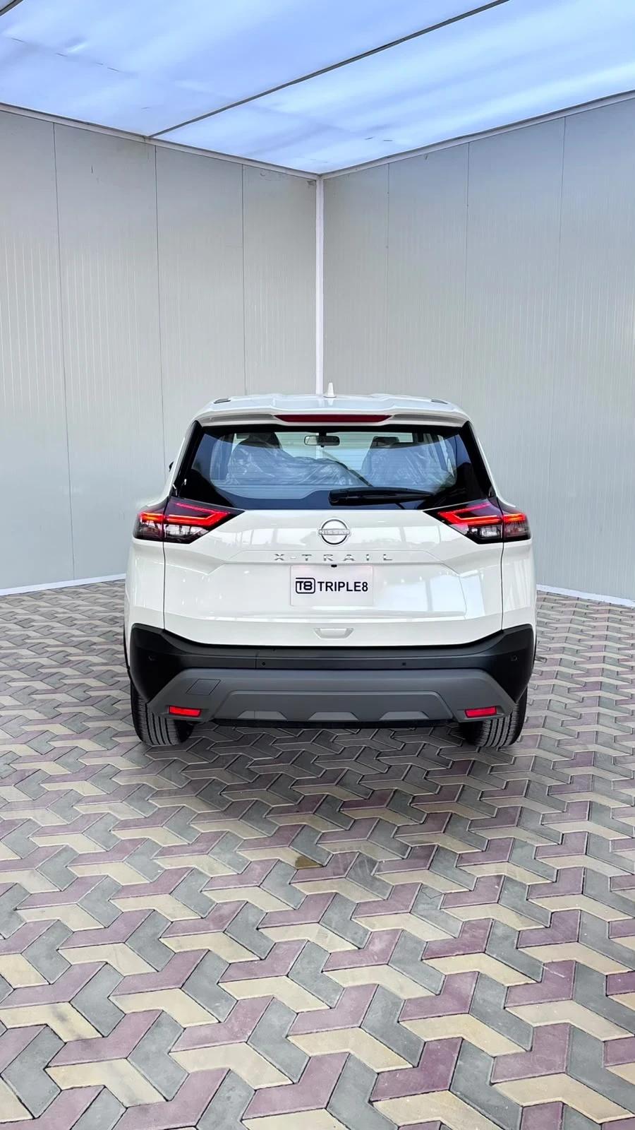 exterior rearLeft