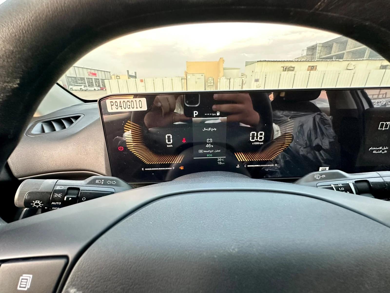 interior frontLeft