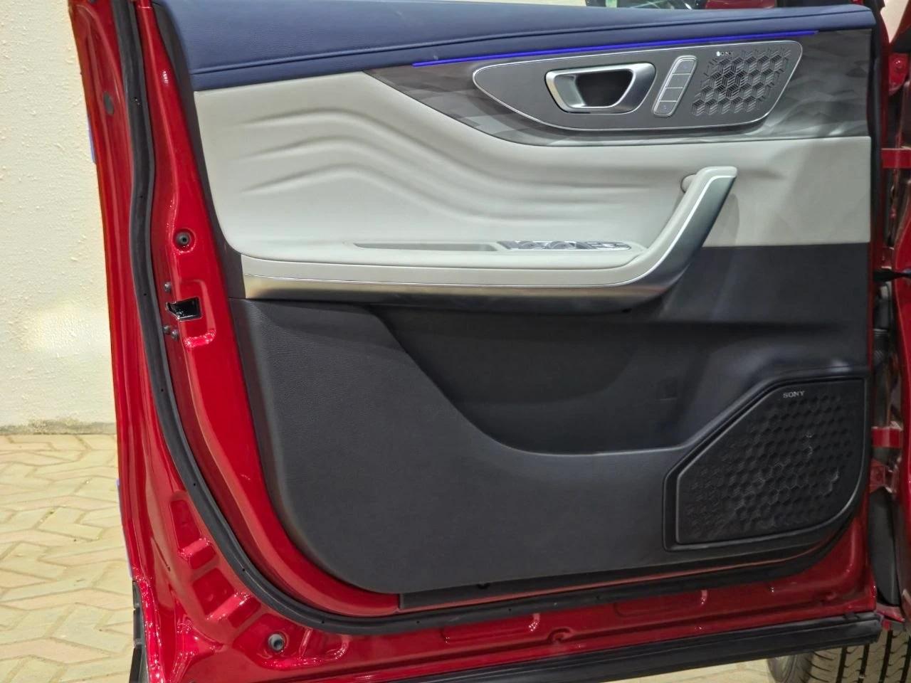 interior frontRight